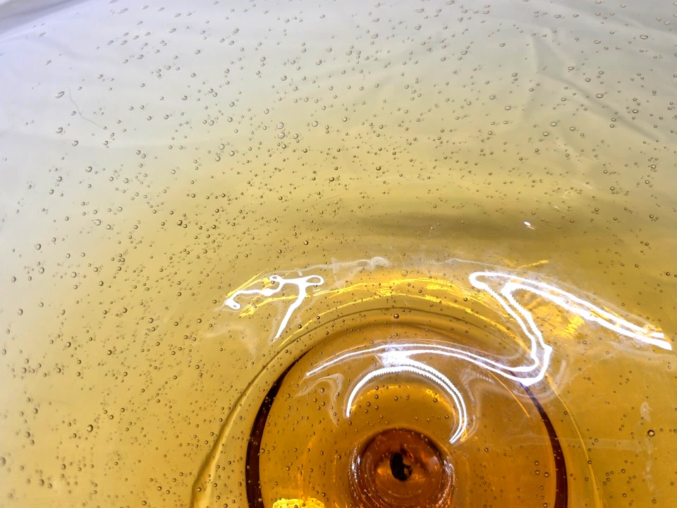 ARTLAND Pedestal Bowl IRIS CITRINE 9.5" Blown Air Bubble Glass Serving Bowl - Image 4 of 4