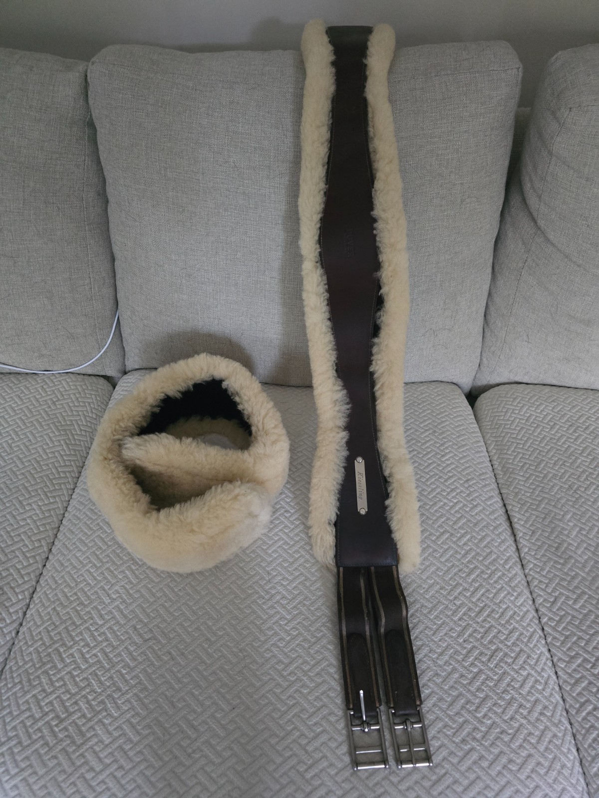 DOVER Sheepskin and Leather Shaped Girth Size 50” Double Elastic Ends~2 Liners
