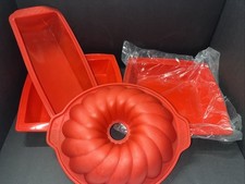 Silivo Silicone Bread And Cake Pans 100%  Food Grade Silicone. Red .