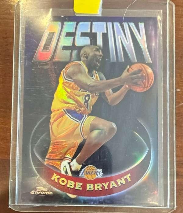1997-98 Topps Chrome - Destiny Refractors #D5 Kobe Bryant