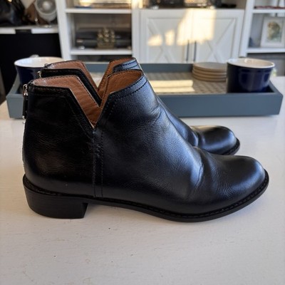 Adrienne Vittadini Truma Black Leather Ankle Booties Rear Zipper Size 8 EUC