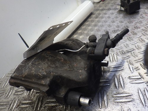 Bremssattel VW LT 28-35 II Bus (2DM) 2.5 TDI 75kW 102PS hinten rechts  AHD