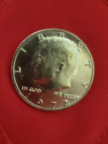 1972 P Kennedy Half Dollar Coin - circulated