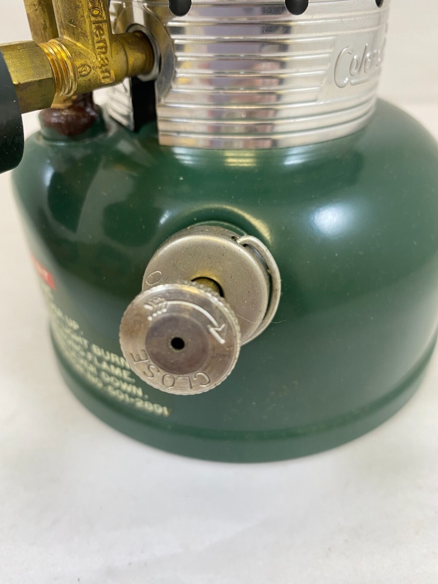 1962 COLEMAN 501-700 GREEN SPORTSTER STOVE NEW WITH TAG 1962 COLEMAN 501-700 GREEN SPORTSTER STOVE NEW WITH TAG