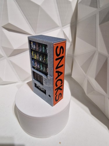 1/12 Scale Snack Drink Food Vending Machine Miniature Doll Diorama - Picture 2 of 26