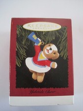 Hallmark Keepsake Christmas Yuletide Cheer Cheerleader Bear 1996 Vintage