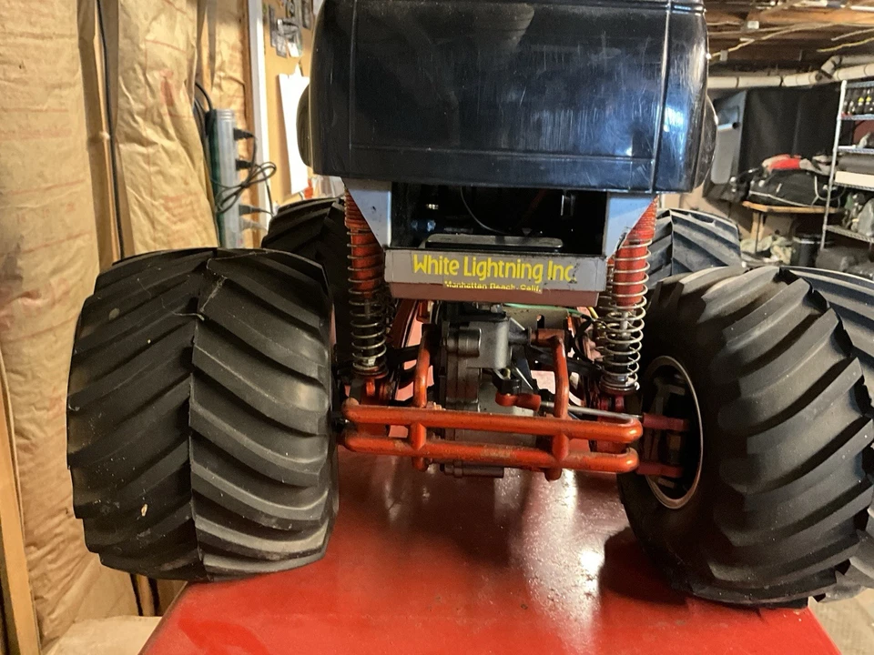 Grave Digger Tamiya Original Clod Buster 1/10 RC 4WD Monster Truck - Image 3 of 4