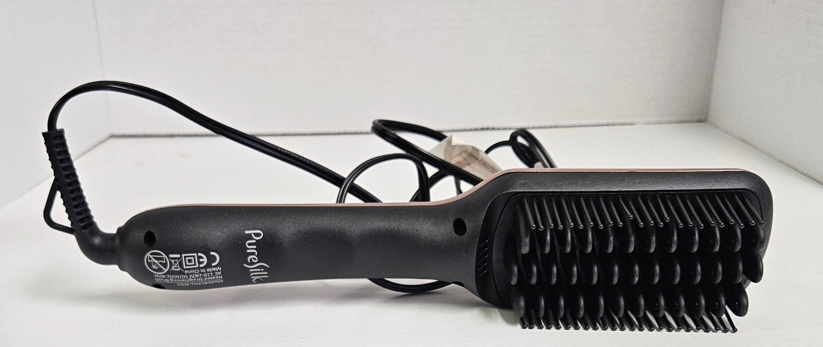 Pure Silk Heated Straightening Brush Heats Quickly