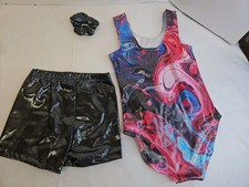 Girls Gymnastic Leotard Size M  6-7  with Shorts, Scrunchie New No Tags