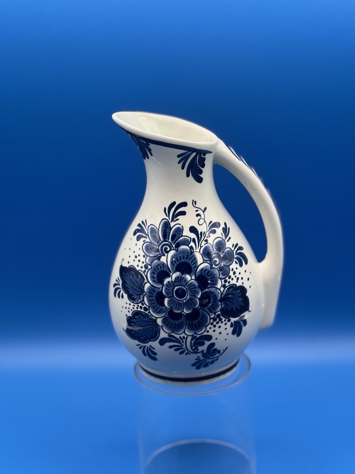 VTG.  Blauw Delfts Distel Pitcher /Creamer Made In Holland Blue White Floral 6"