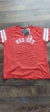 NWT  FANATICS BOSTON RED SOX WOMENS  V NOTCH NECK MLB T SHIRT MEDIUM M