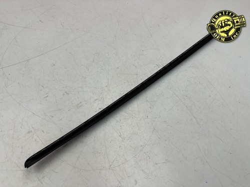 2019-2024 AUDI A6 S6 FRONT WINDSHIELD RIGHT A PILLAR MOLDING TRIM OEM 29k - Picture 2 of 9