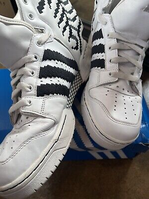 Adidas Wings 2.0 Pixel x Jeremy Scott White Men's Size 10.5 Adidas Wings 2.0 Pixel x Jeremy Scott White Men's Size 10.5