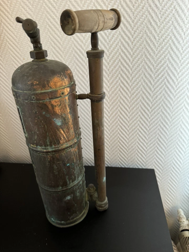 Ancien Pulvérisateur En Cuivre Vintage - Photo 2/3