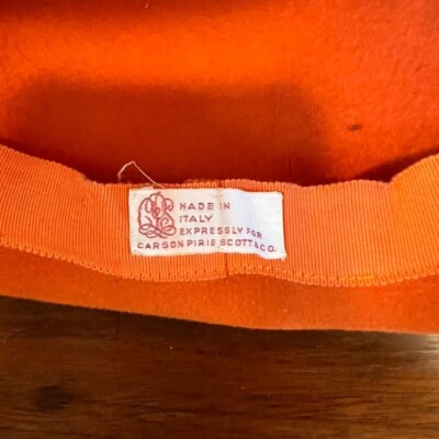 Vintage Fedora Felted Wool Hat by Carson Pirie Scott & Co  display picture 2