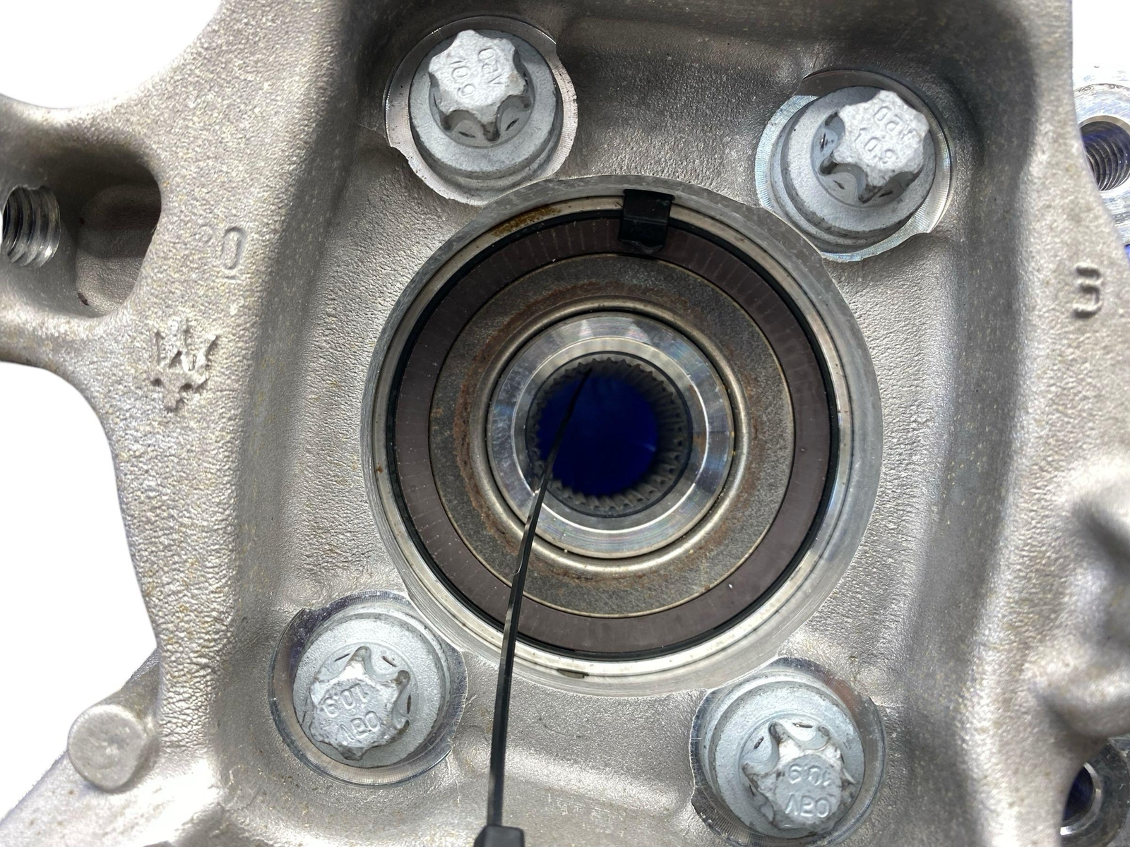 2017-2024 MASERATI LEVANTE AWD 3.0L REAR RIGHT SPINDLE KNUCKLE HUB BEARING ASSY