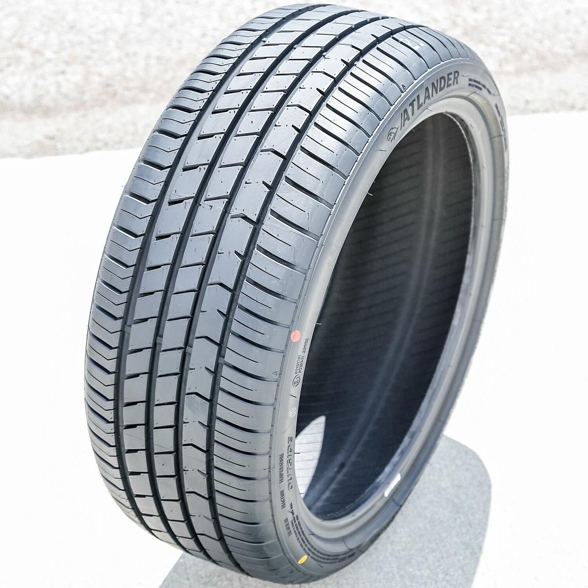 225.40.18　 4 Tires Atlander Xsport-86 225/40ZR18 225/40R18 92W XL High