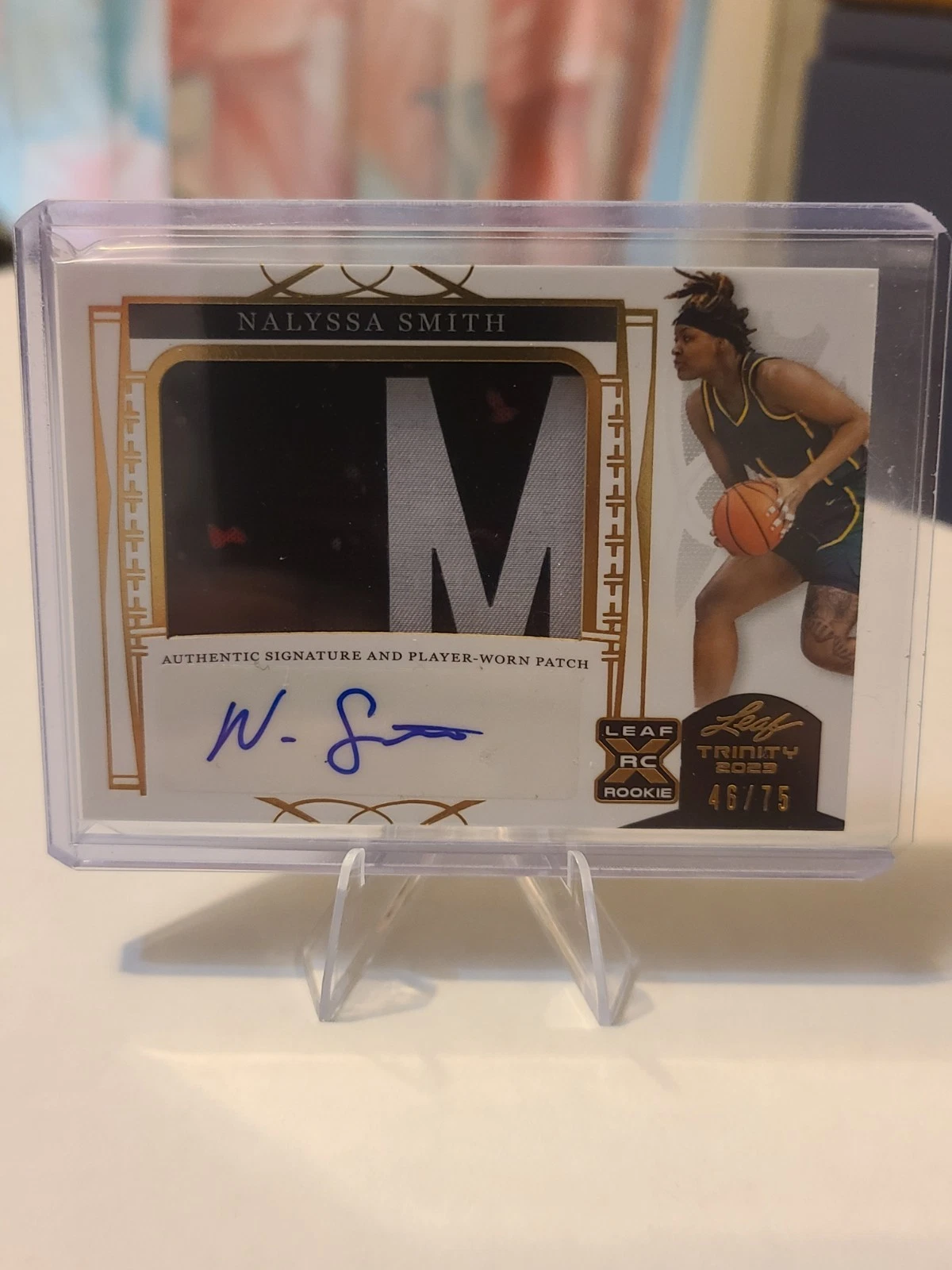 2022-23 Leaf Trinity - Patch Autographs NaLyssa Smith #PA-NLS Gold /75
