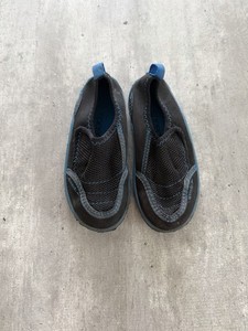 Kids Boys Speedo Swim Shoes Black & Blue Size L 9/10 Water Shoes Pool Beach