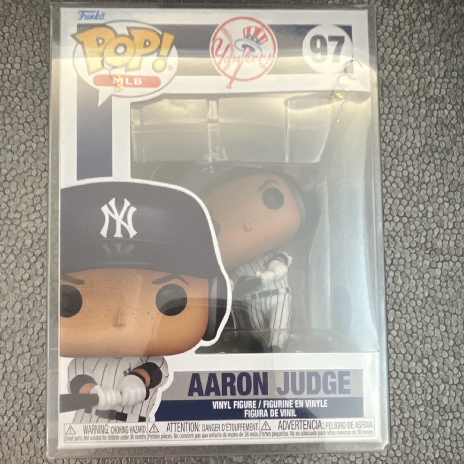 Funko Pop Vinyl Aaron Judge MLB New York Yankees #97 COMES WITH A PROTECTOR CASE