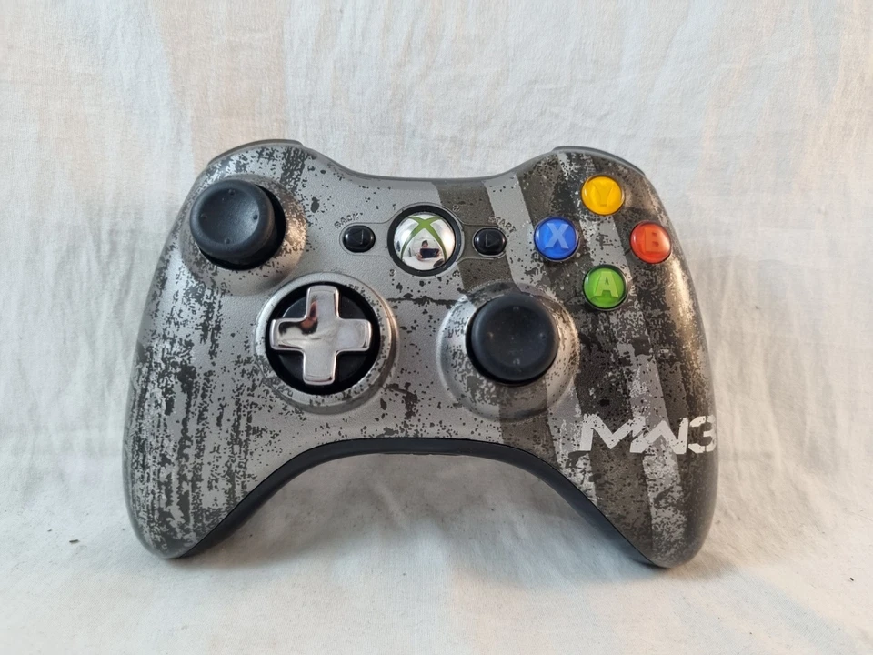 Official Microsoft Xbox 360 Limited Modern Warfare 3 MW3 Controller! - image 2 of 4