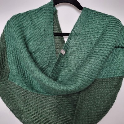 The North Face 2-Toned Forest Green Knit Cowl Scarf
