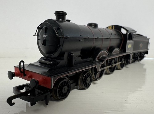 Paquete de tren Hornby R2134M Great British Trains edición limitada BR 4-6-0 B12/13 61565 - Imagen 4 de 20