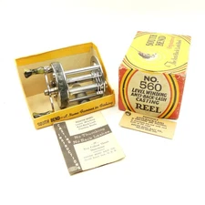 Vintage South Bend No. 560 Casting Fishing Reel. W/ Box.