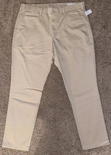 GAP Men  s Athletic Taper Khaki Pants 36x30 NEW