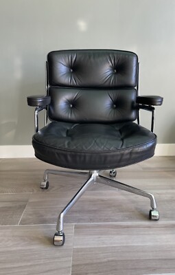 Original Eames Lobby Chair ES107 | vintage design chair | MCM office chair