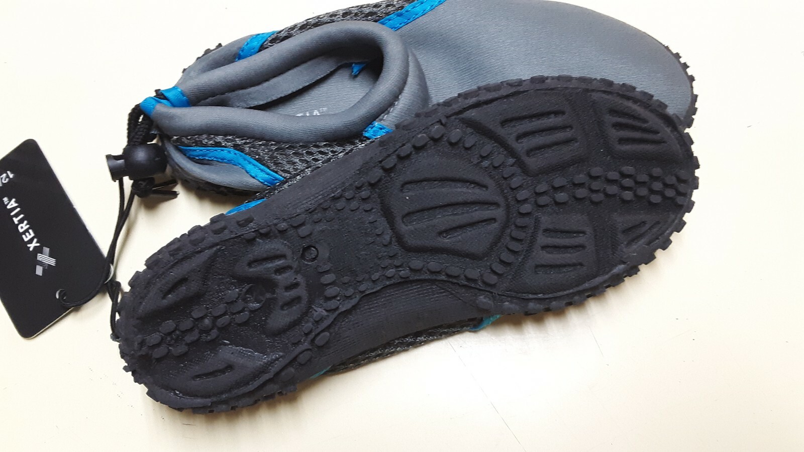 XERTIA Kids Water Shoes Aqua Beach Socks Swim Pool On Surf Sports 12/13