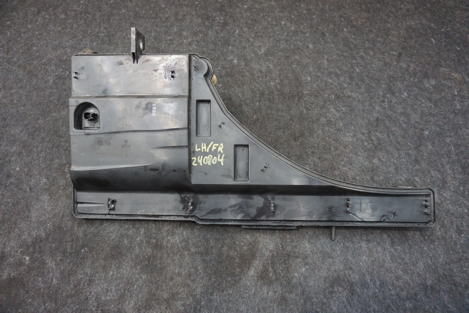Windshield Washer Reservoir Tank OEM 670105311 Maserati Ghibli M157 2014-17+