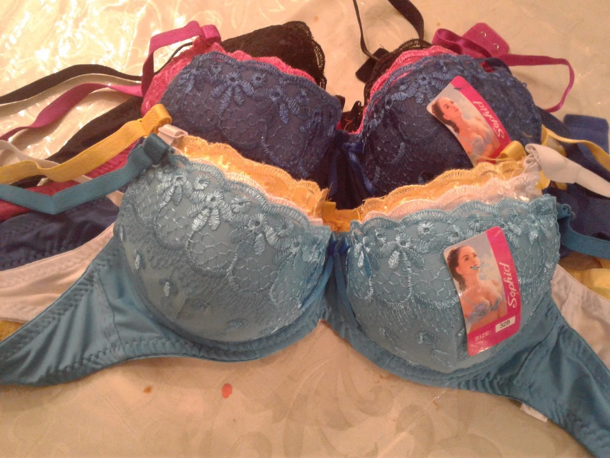 NEW GIRLS ASST LACY BRAS FOR TEENS.. LOT OF 6 PCS .. push- up.asst colors