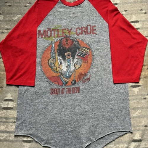 80s Motley Crue -84 Shout at the Devil Tour Raglan J 1980s vintage concert t-shirt, vintage, size XL, single stitch, B+ condition