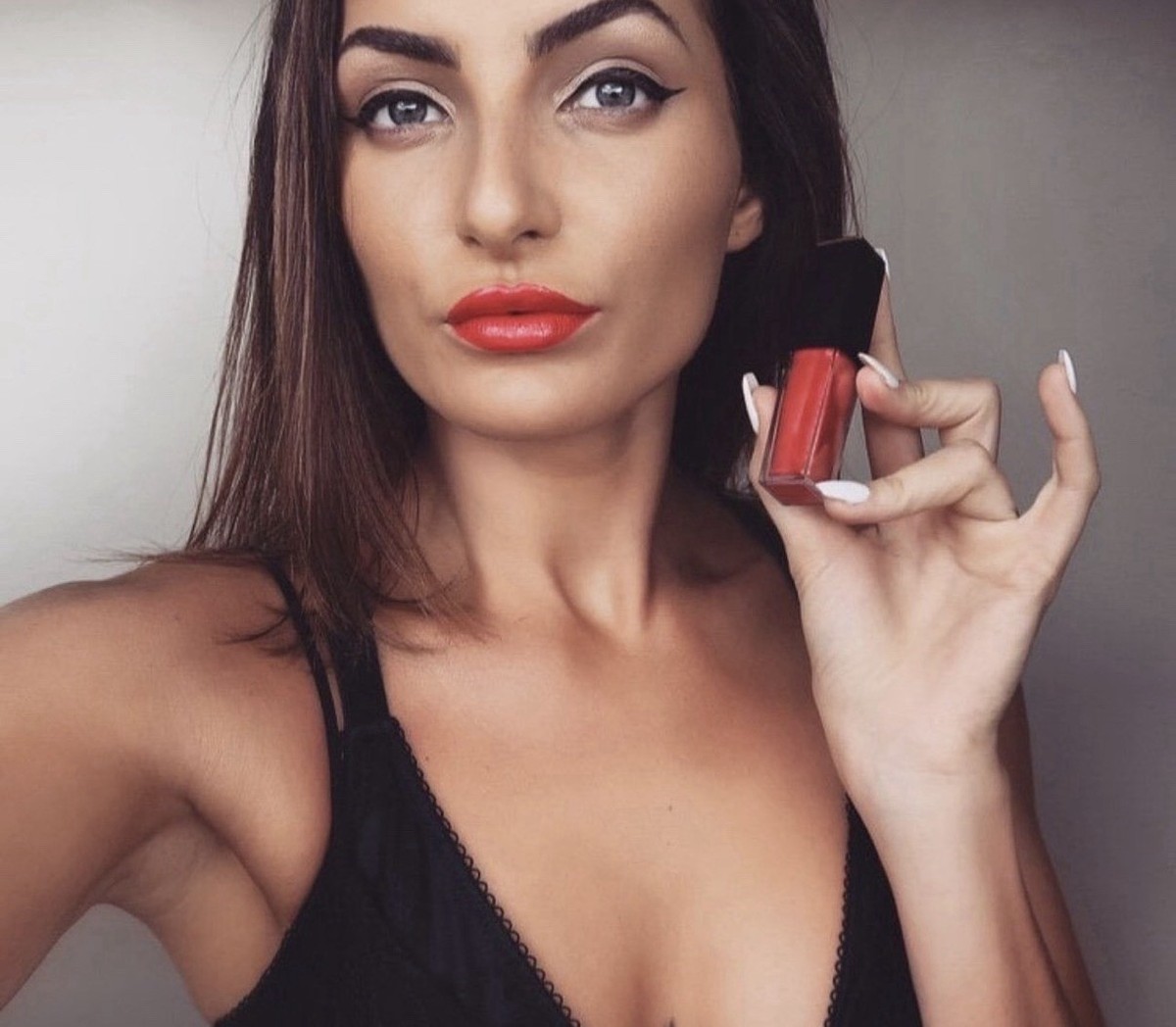  73,5 & Estée Lauder 310 Estée Lauder Pure Color Envy Liquid Lipstick Metallic 310 Sunrise