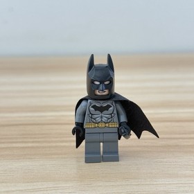 LEGO 76053 DC Super Heroes Batman Set Gotham City Cycle Chase Complete