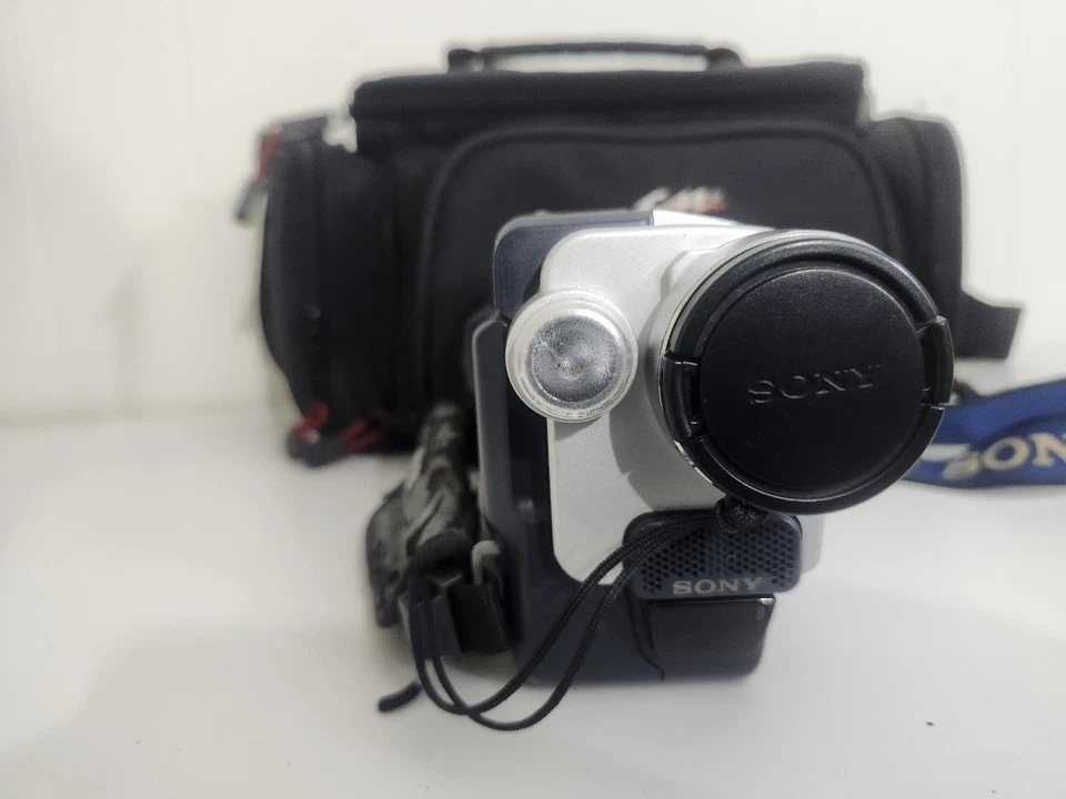Videocámara Sony Handycam CCD-TRV118 Hi8. Zoom digital 560 X Foto 3 de 4