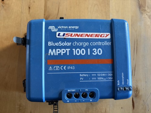 Victron Solarladeregler MPPT 100/30 gebraucht (ohne Smartfunktion)