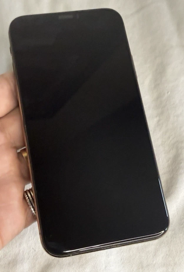Apple iPhone XS 64GB  A1920 GOLD Unlocked  MTAJ2LL/A **88% Battery Health** EUC! - Image 3 of 4