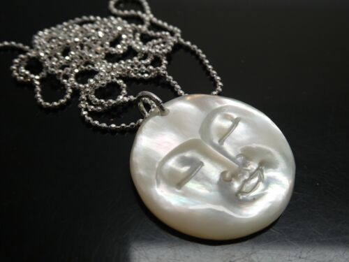 Vintage Moon Face Carved Mother of Pearl Shell 925 Pendant Necklace SP 24" Chain - Afbeelding 1 van 9