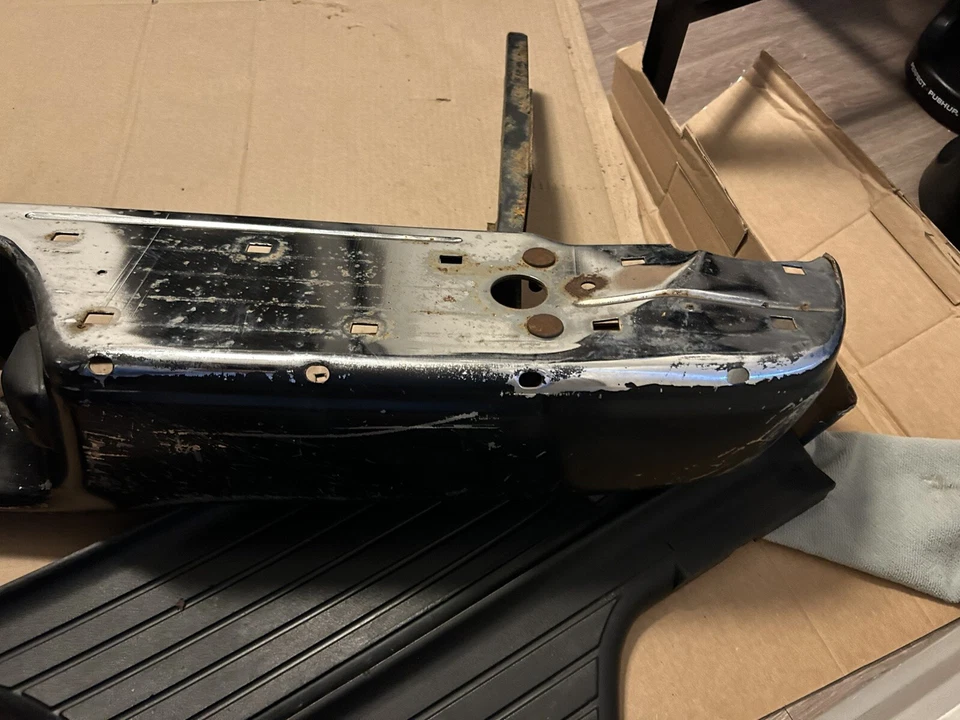 Задний бампер для Toyota Tacoma 1995-2004 годов выпуска - Изображение 3 из 4