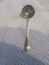 Christofle ANCIENNE CUILLERE SAUPOUDREUSE,   MODÈLE UNI PLAT , METAL ARGENTE