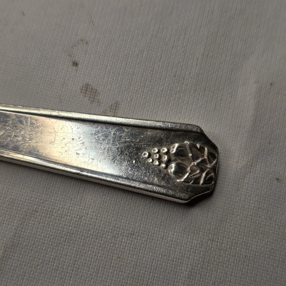 Lote de 78 cucharas cubiertos vintage 1945 Oneida Prestige Bordeaux plata Foto 3 de 4