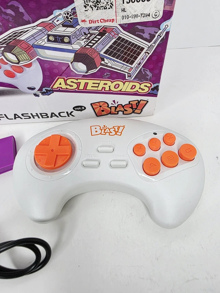 AtGames Atari Flashback Blast! Vol. Consola de juegos retro 2 HDMI - blanca Foto 2 de 4