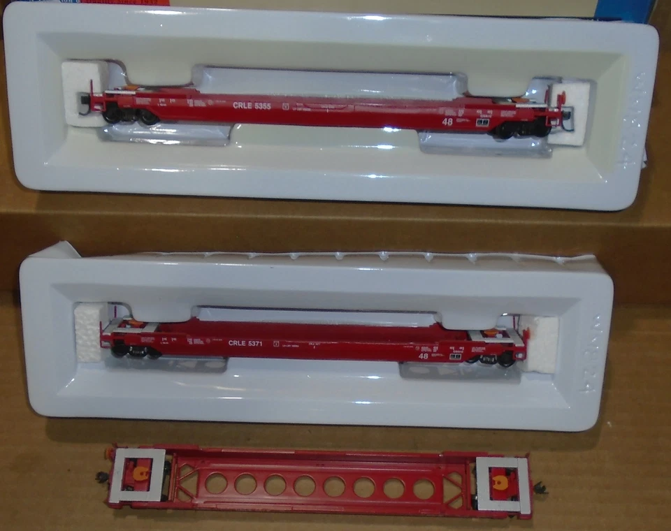 : Walthers HO _ Lot of 3 "COE Rail Leasing Husky Stand Alone Stack Car" w/ Boxes - Image 3 of 4