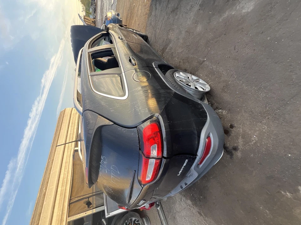 2016 Jeep Cherokee Right Front Door Glass Black OEM 408393 Used 108K Miles - Image 3 of 4