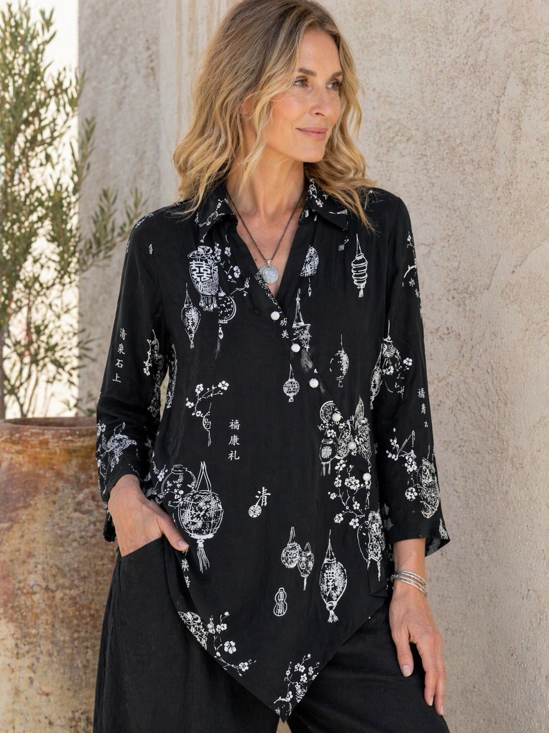 Soft Surroundings Asymmetrical Hem Asian Inspired Surplice Tunic Top Sz L