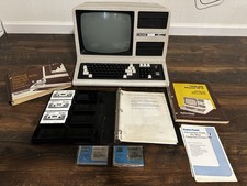 Radio Shack Tandy TRS-80 Model 4 Microcomputer w/ Manual, Books, 5 Cassettes
