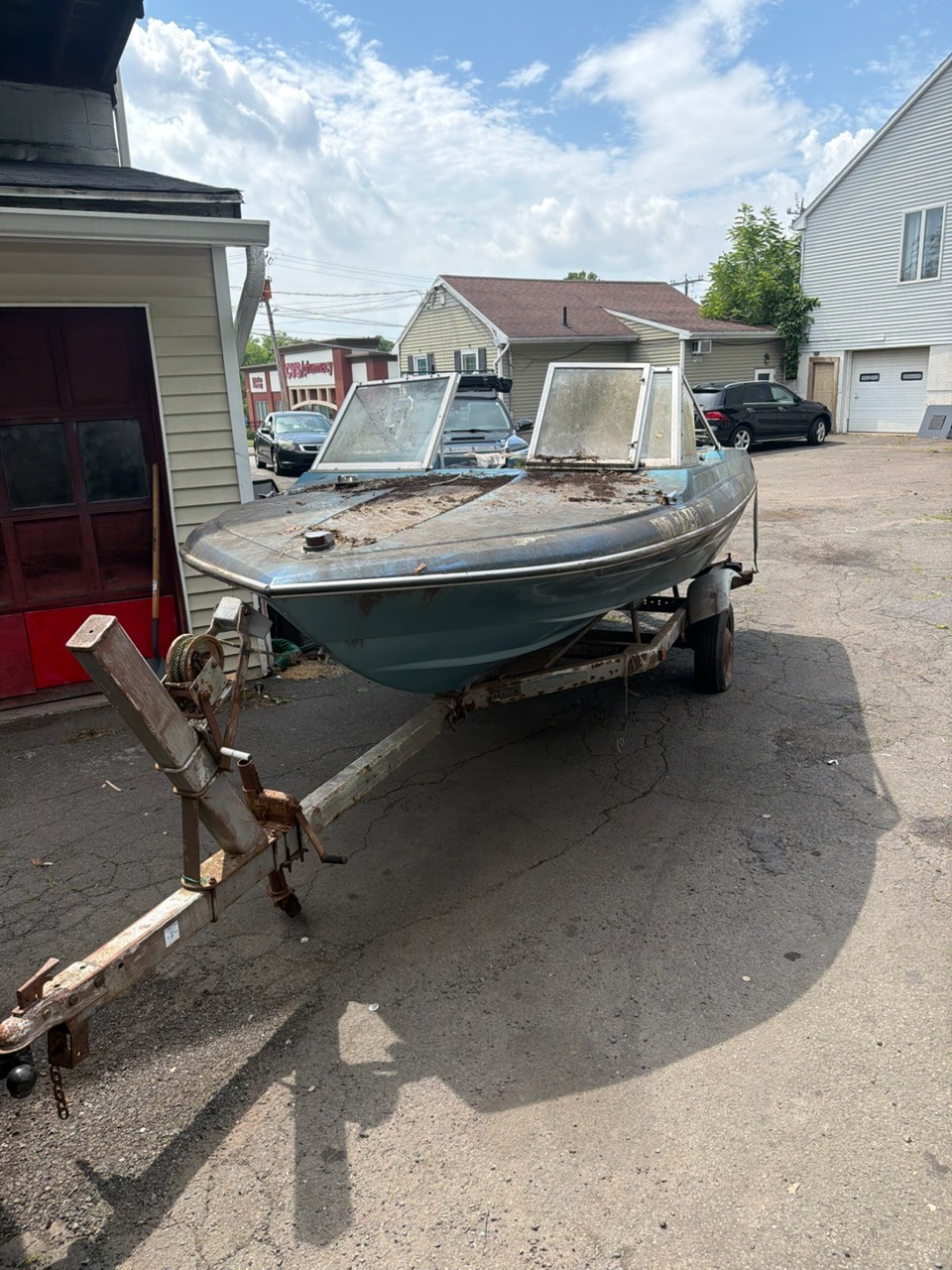 1969 Glastron Crestflite 17' Runabout w/ Trailer