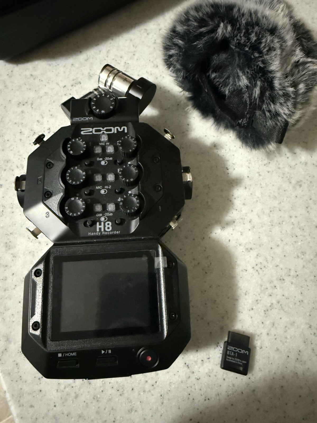 Kit W/ Tg-2 Mic, Batteries, Charger, Case, Bluetooth